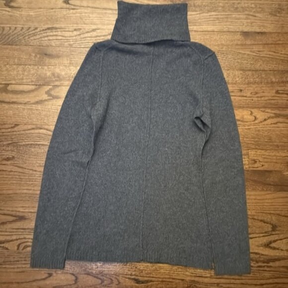 gray cashmere turtleneck sweater - Picture 3 of 3